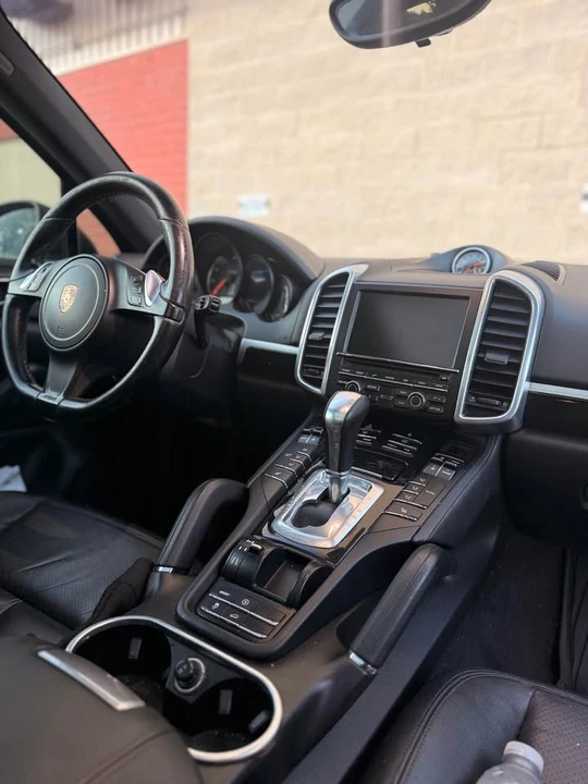 2013 Porsche 958 Cayenne - Image 5 of 6