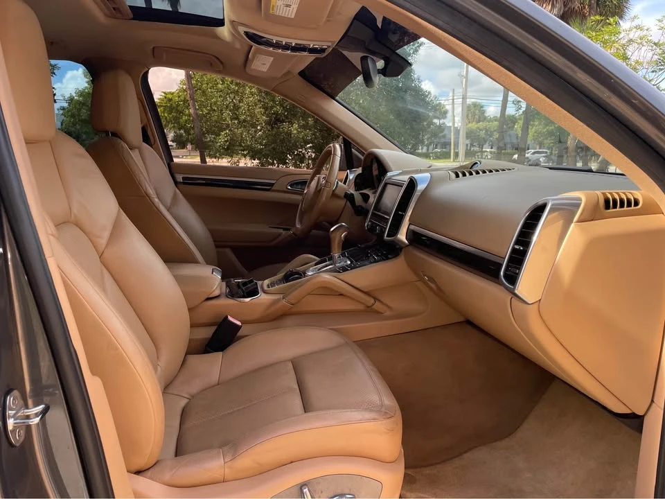 2013 Porsche 958 Cayenne - Image 7 of 8
