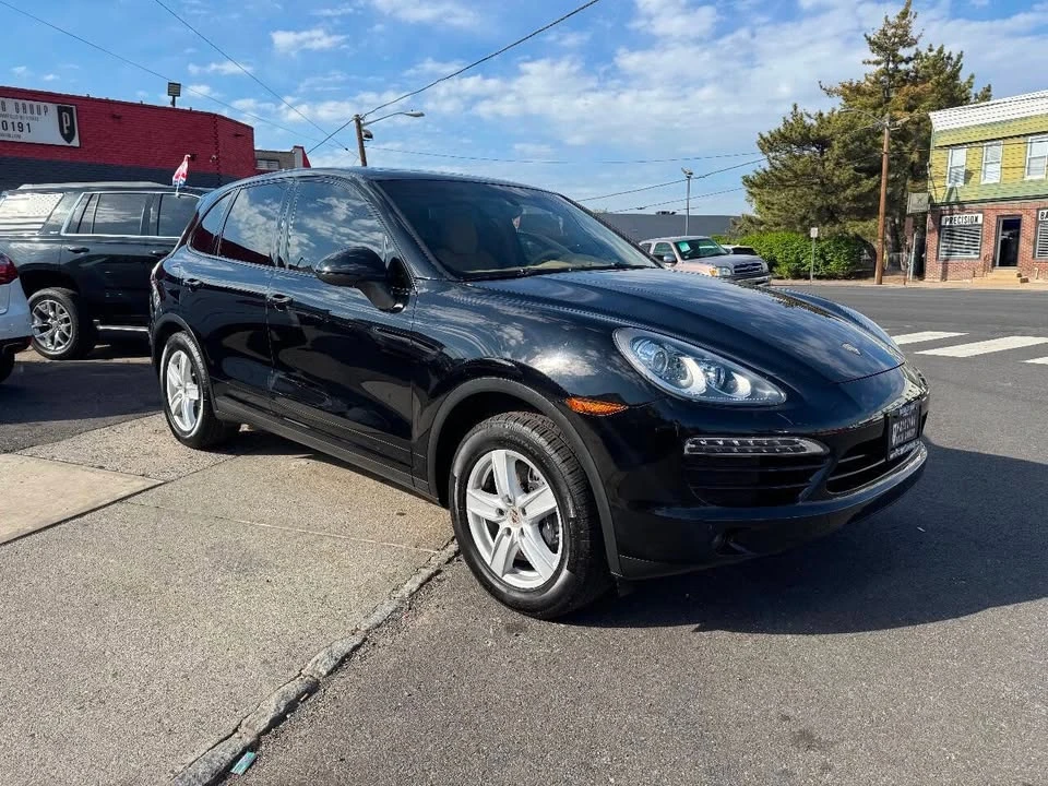 2013 Porsche 958 Cayenne - Image 2 of 20