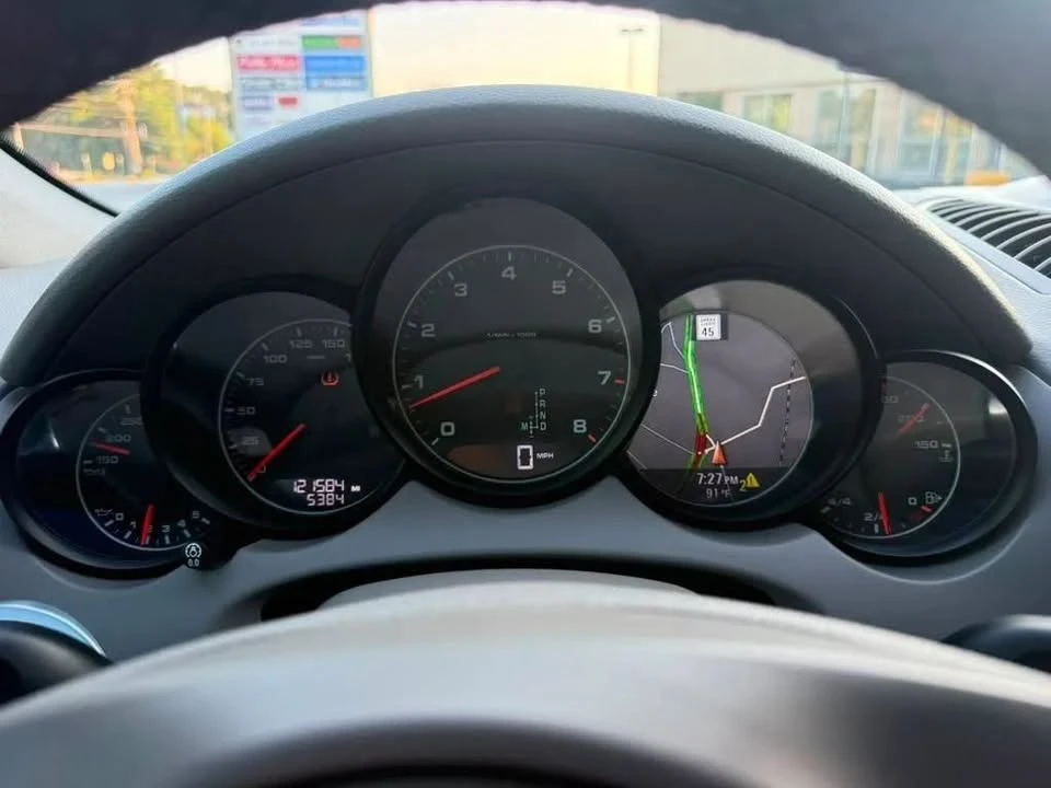 2013 Porsche 958 Cayenne - Image 12 of 20