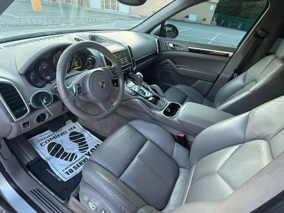 2013 Porsche 958 Cayenne - Image 13 of 20