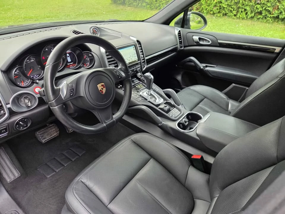 2013 Porsche 958 Cayenne - Image 10 of 20