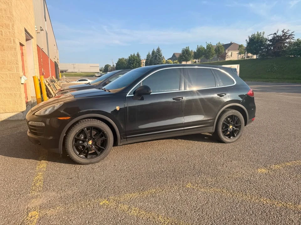2013 Porsche 958 Cayenne - Image 2 of 6