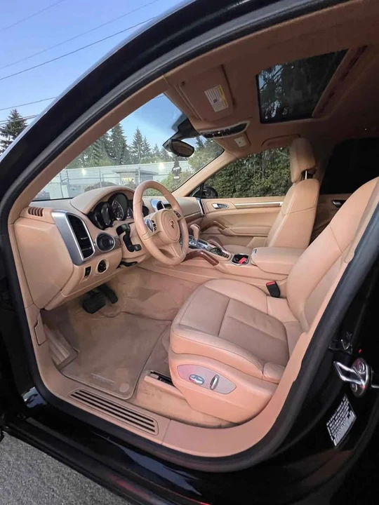 2013 Porsche 958 Cayenne - Image 9 of 19