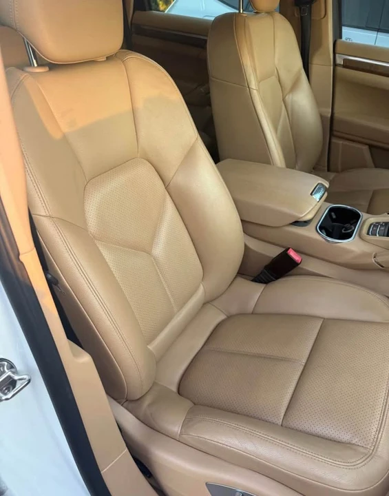 2013 Porsche 958 Cayenne - Image 8 of 17