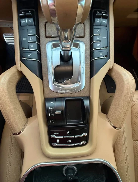 2013 Porsche 958 Cayenne - Image 15 of 17