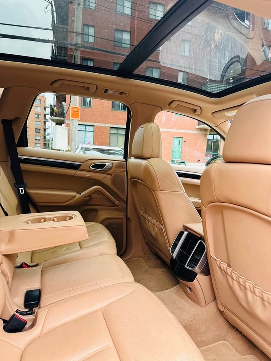 2013 Porsche 958 Cayenne - Image 12 of 20