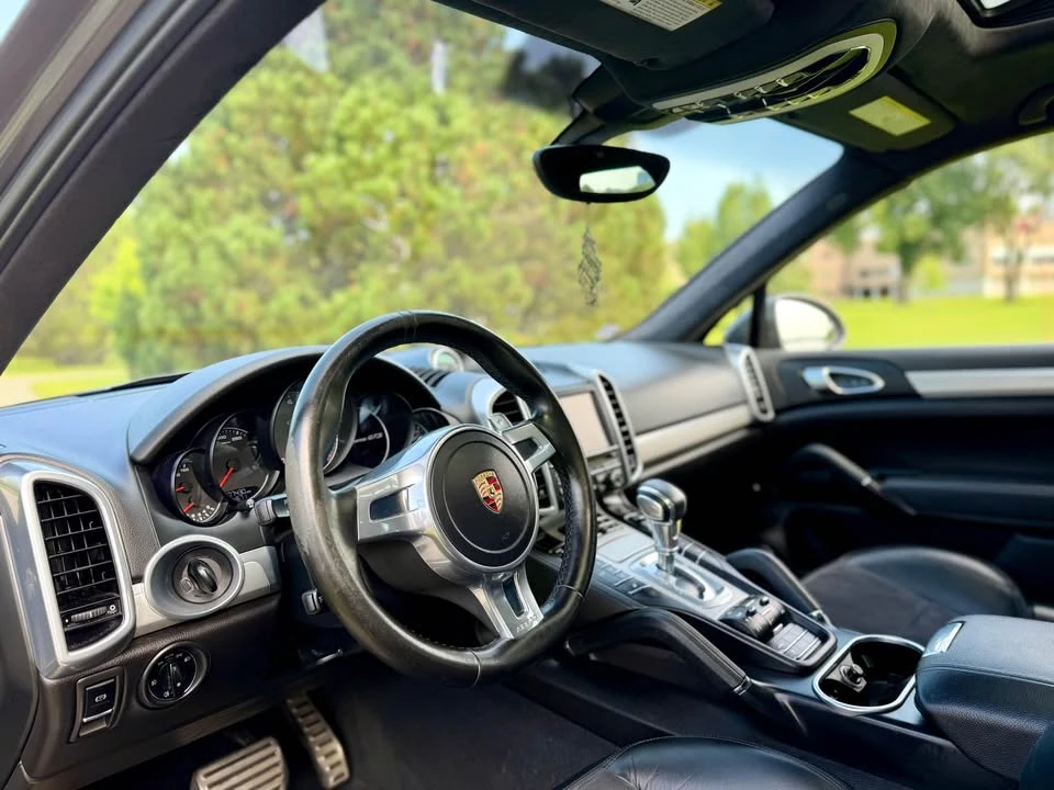 2013 Porsche 958 Cayenne - Image 10 of 20