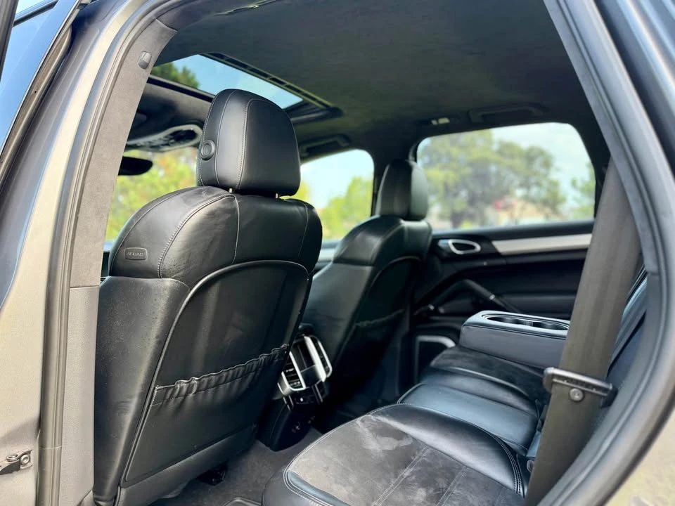 2013 Porsche 958 Cayenne - Image 16 of 20
