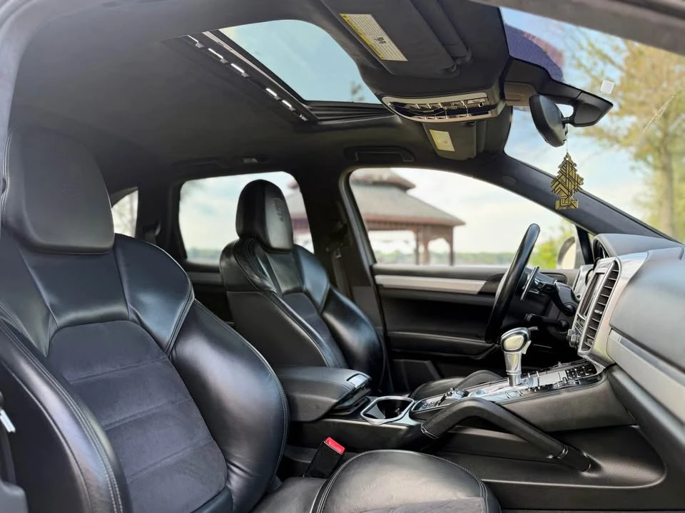 2013 Porsche 958 Cayenne - Image 14 of 20