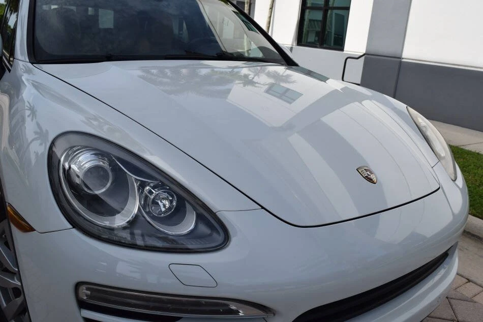 2013 Porsche 958 Cayenne - Image 11 of 20