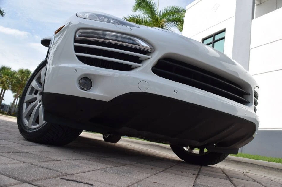 2013 Porsche 958 Cayenne - Image 14 of 20