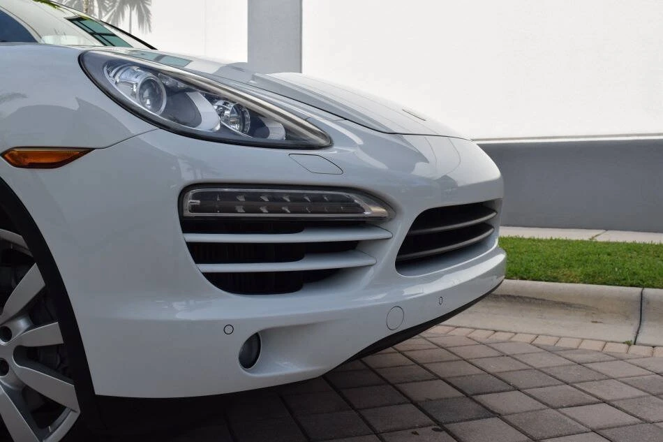 2013 Porsche 958 Cayenne - Image 16 of 20