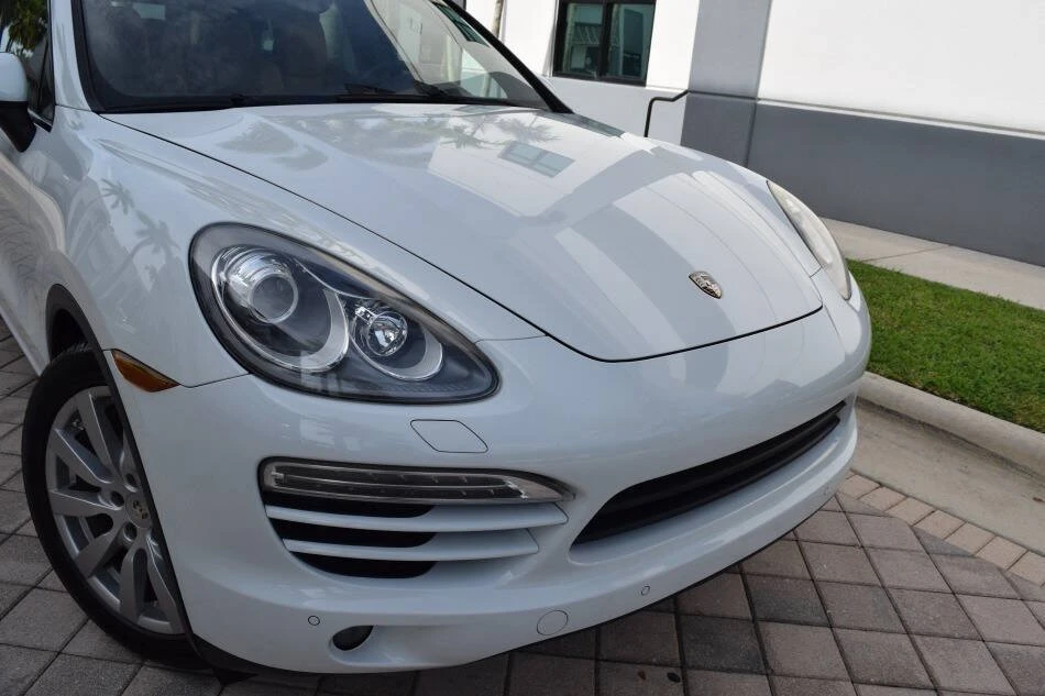 2013 Porsche 958 Cayenne - Image 9 of 20