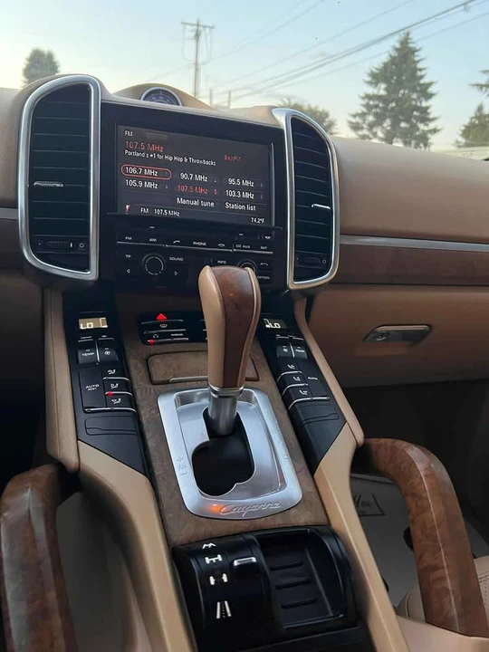 2013 Porsche 958 Cayenne - Image 12 of 19