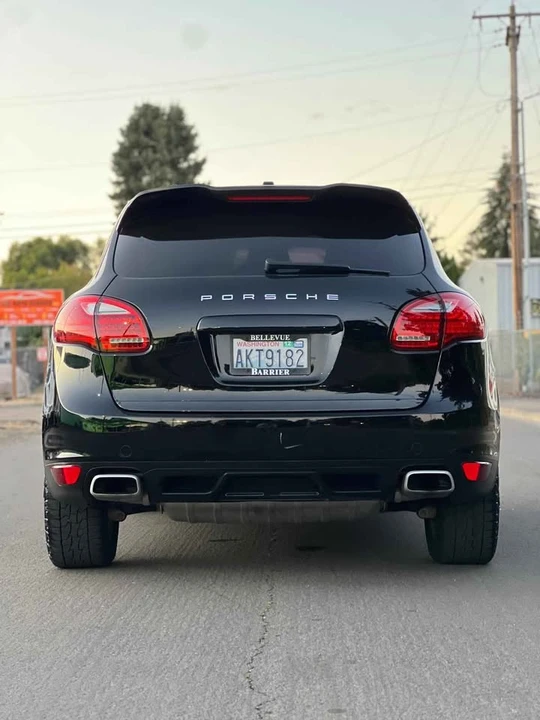 2013 Porsche 958 Cayenne - Image 6 of 19