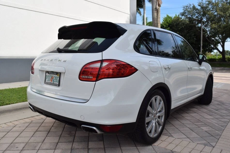 2013 Porsche 958 Cayenne - Image 7 of 20