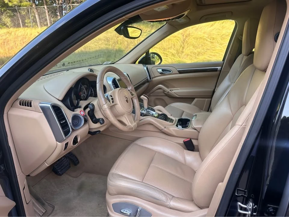 2013 Porsche 958 Cayenne - Image 10 of 14