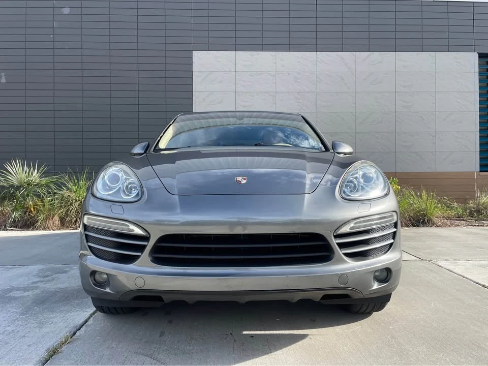 2013 Porsche 958 Cayenne - Image 2 of 10