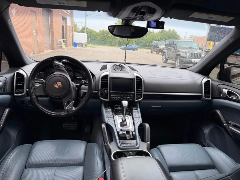 2013 Porsche 958 Cayenne - Image 10 of 17