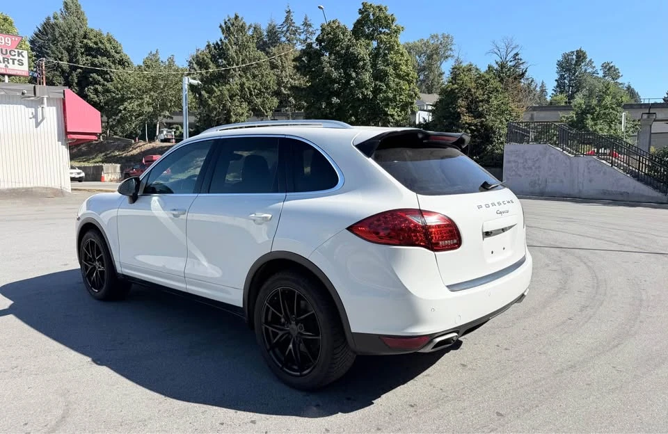 2013 Porsche 958 Cayenne - Image 7 of 20