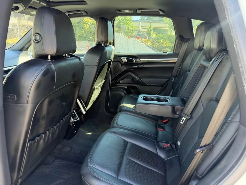 2013 Porsche 958 Cayenne - Image 12 of 20