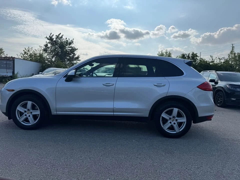 2013 Porsche 958 Cayenne - Image 8 of 20