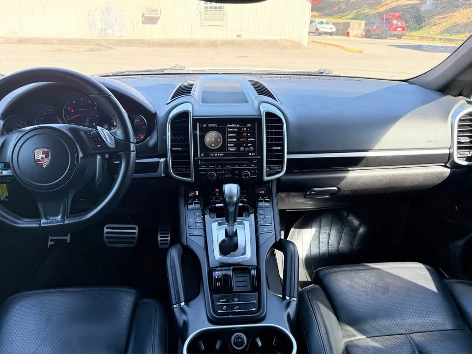 2013 Porsche 958 Cayenne - Image 13 of 20