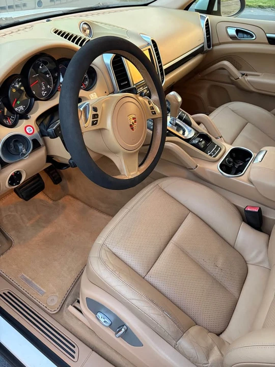 2013 Porsche 958 Cayenne - Image 10 of 10