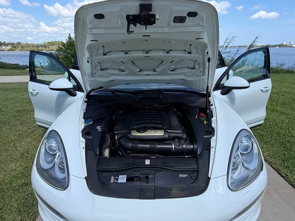 2013 Porsche 958 Cayenne - Image 18 of 20