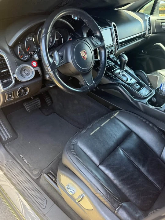 2013 Porsche 958 Cayenne - Image 7 of 12