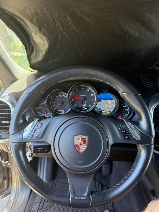 2013 Porsche 958 Cayenne - Image 8 of 11