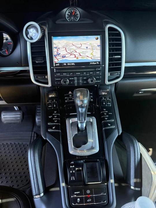 2013 Porsche 958 Cayenne - Image 6 of 11
