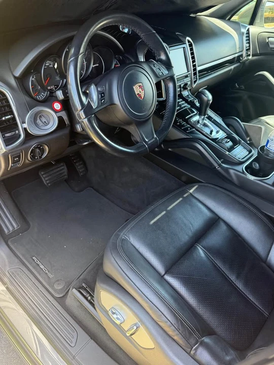 2013 Porsche 958 Cayenne - Image 7 of 11