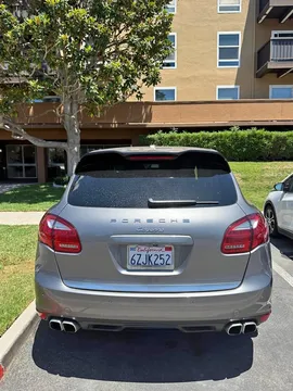 2013 Porsche Cayenne Platinum Edition Sport Utility 4D