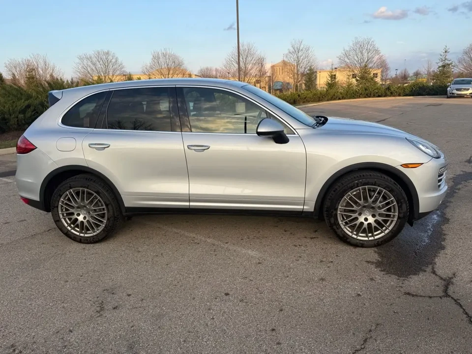 2013 Porsche 958 Cayenne - Image 4 of 5