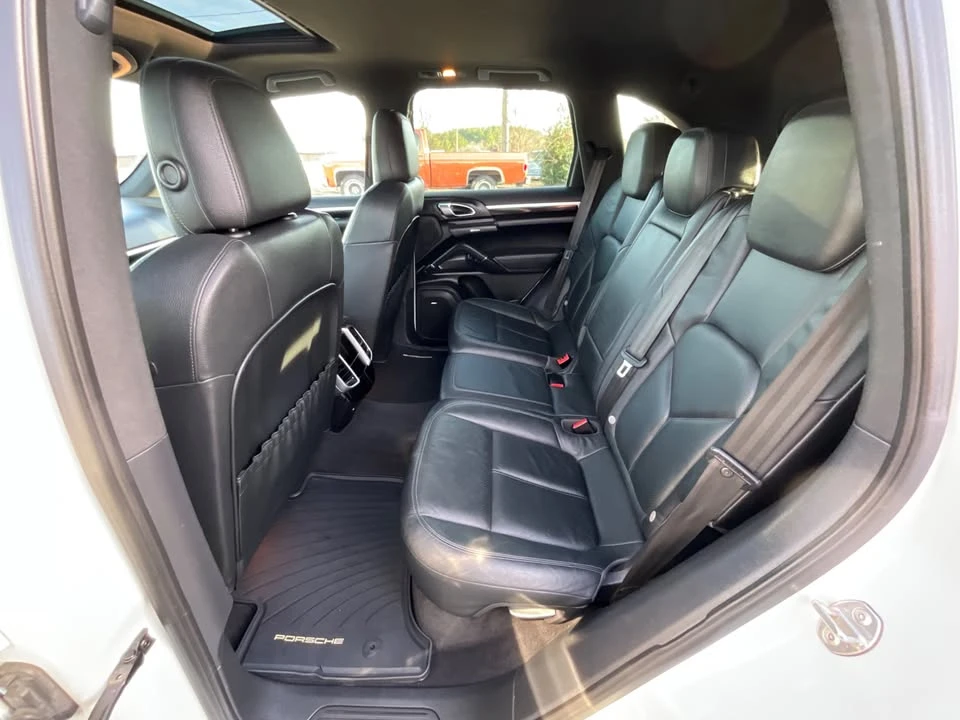 2013 Porsche 958 Cayenne - Image 13 of 20