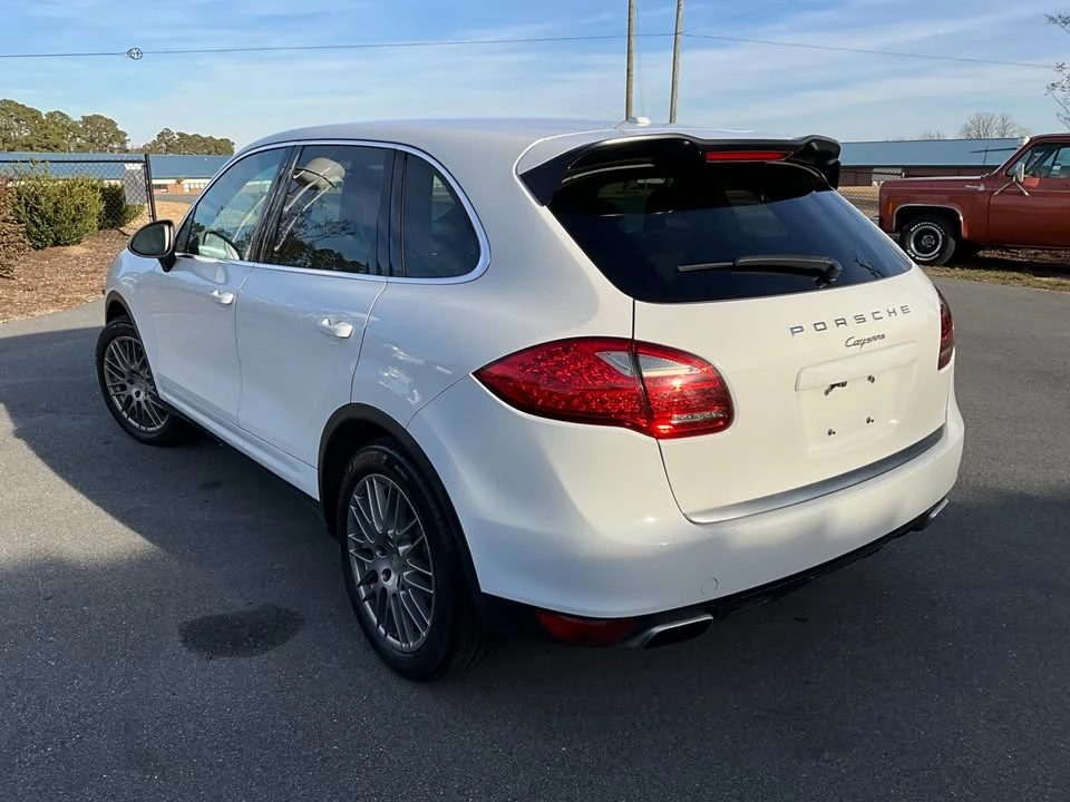 2013 Porsche 958 Cayenne - Image 6 of 20