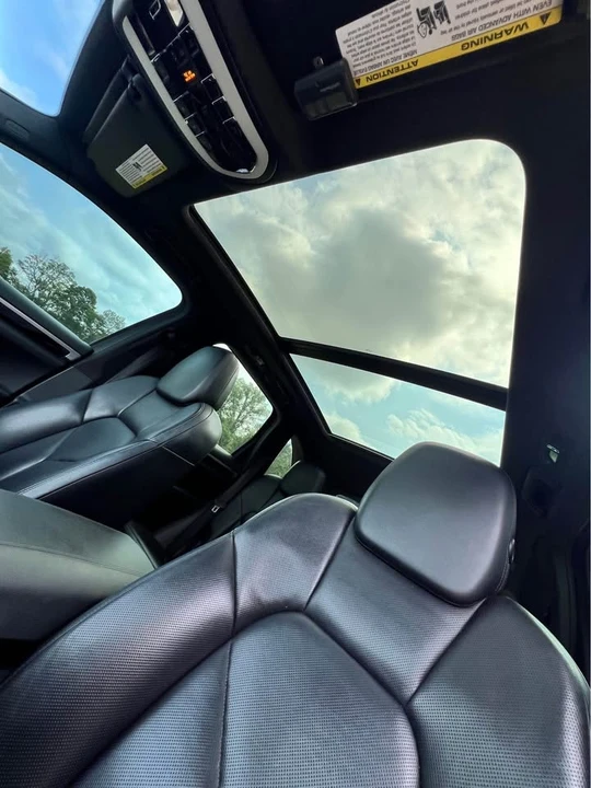 2013 Porsche 958 Cayenne S - Image 4 of 9