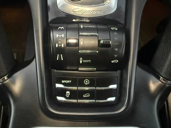 2013 Porsche 958 Cayenne S - Image 14 of 21