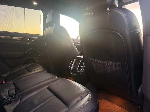 2013 Porsche 958 Cayenne S - Image 16 of 21