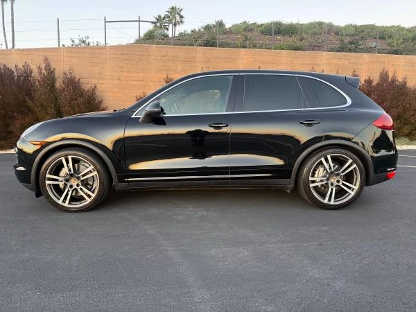 2013 Porsche 958 Cayenne S - Image 2 of 21