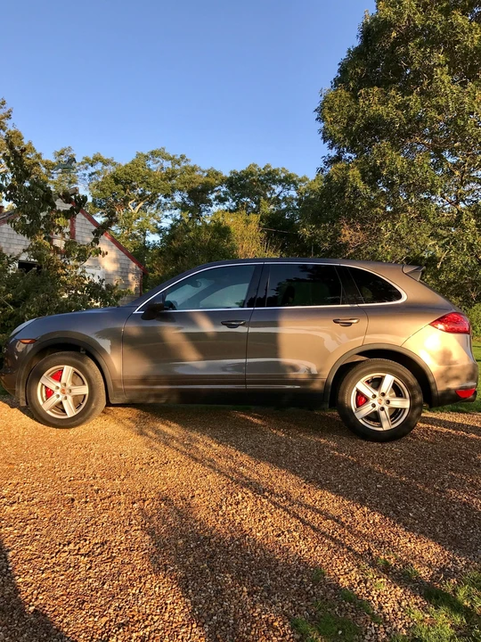 2013 Porsche 958 Cayenne S - Image 2 of 8