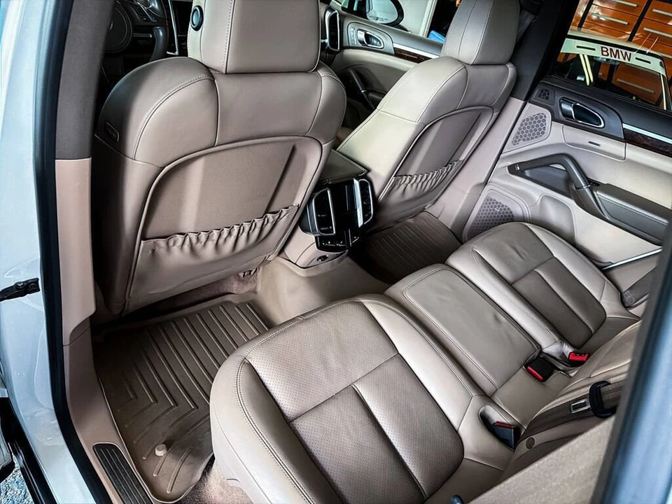 2013 Porsche 958 Cayenne S - Image 20 of 21