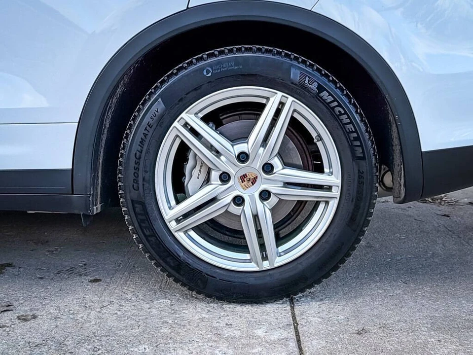 2013 Porsche 958 Cayenne S - Image 6 of 21