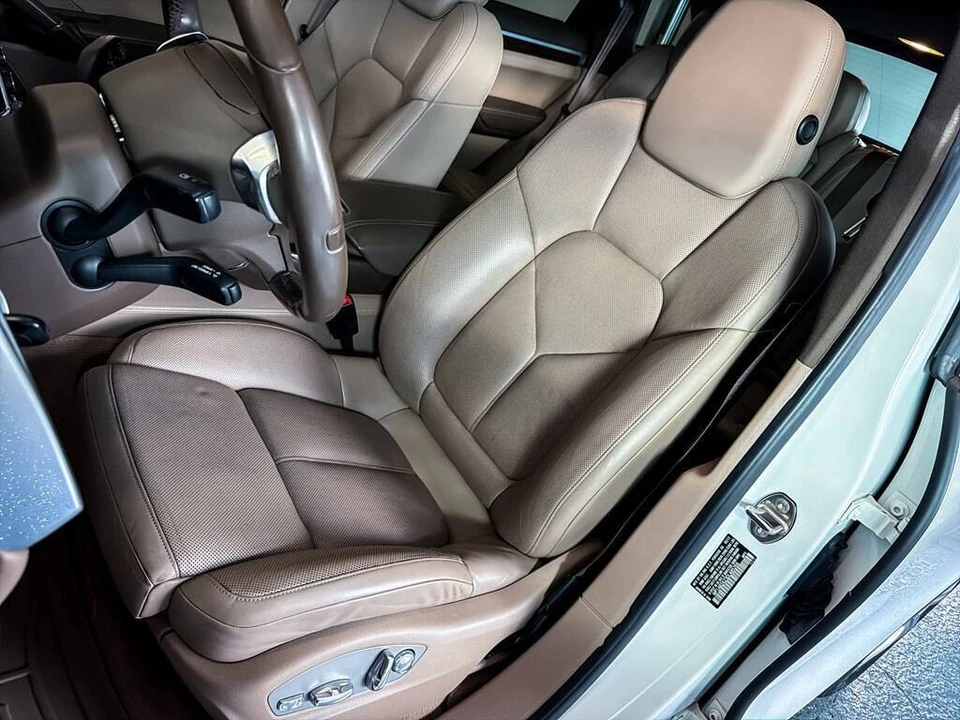 2013 Porsche 958 Cayenne S - Image 18 of 21