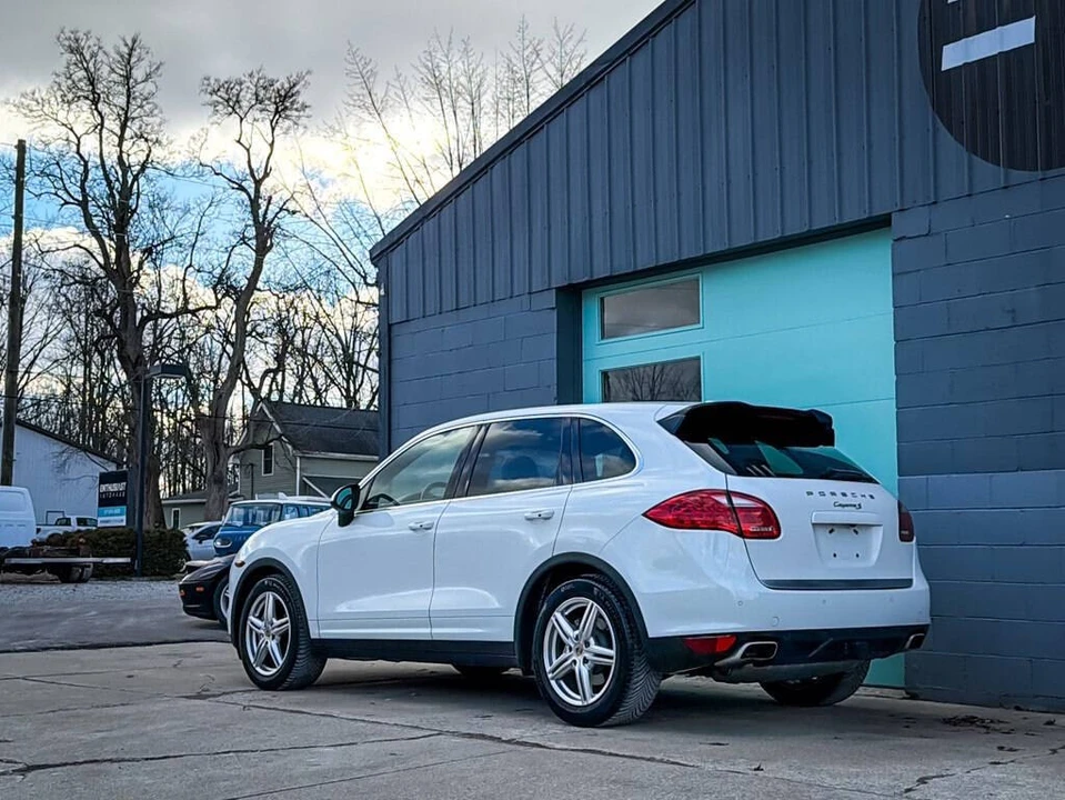 2013 Porsche 958 Cayenne S - Image 4 of 21
