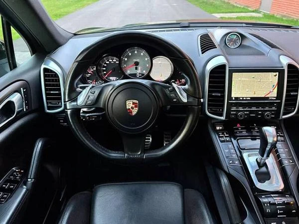 2013 Porsche 958 Cayenne S - Image 2 of 7