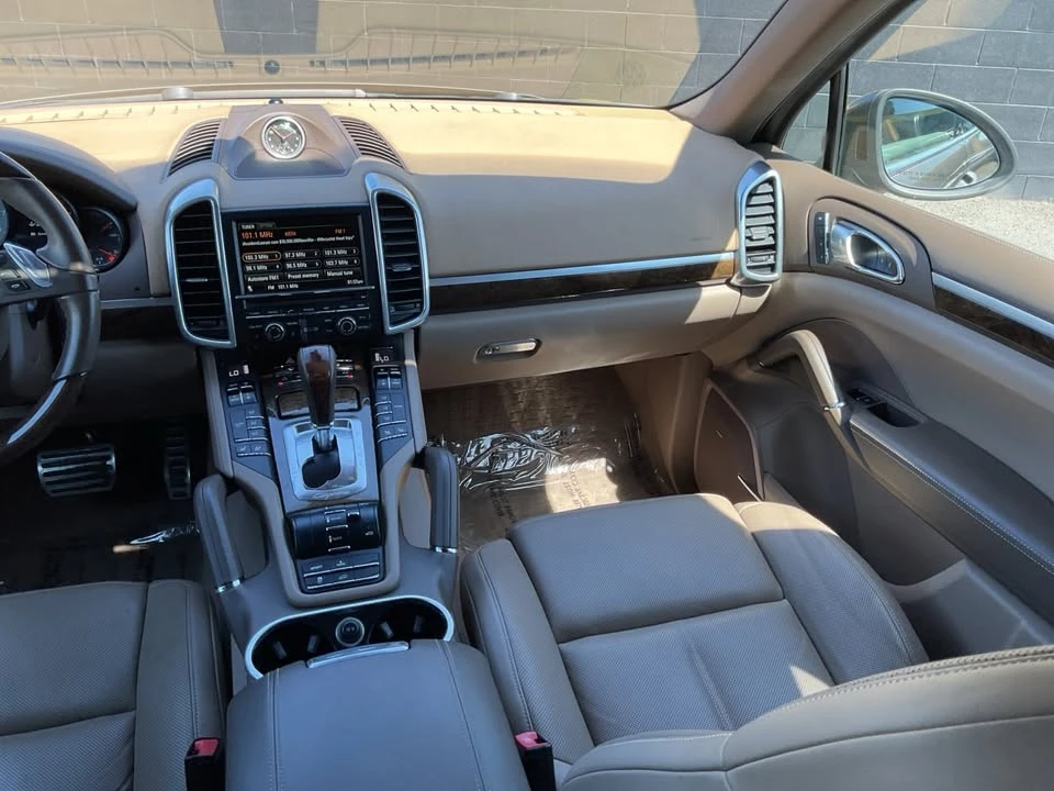 2013 Porsche 958 Cayenne - Image 13 of 16