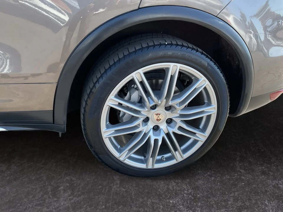 2013 Porsche 958 Cayenne - Image 7 of 16